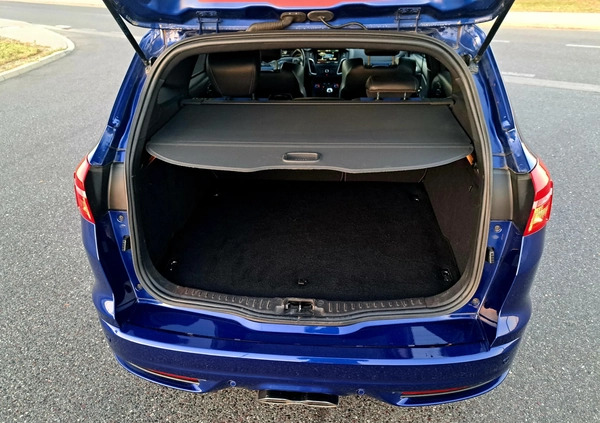 Ford Focus cena 50500 przebieg: 140000, rok produkcji 2015 z Wrocław małe 466